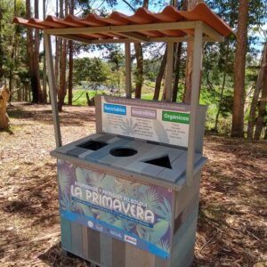 Punto Ecológico con Techo - CasaNova